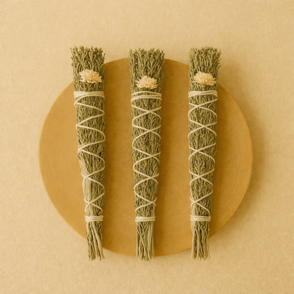 Bouquet de purification à la sauge, cyprès et fleurs séchées – équilibre émotionnel et ancrage naturel